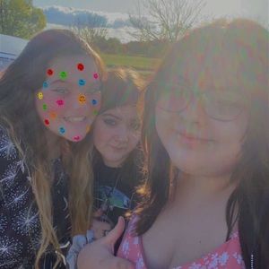 Meet your Posher, Ava